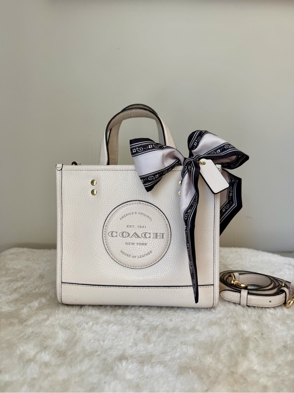 Coach dempsey tote bag 22 in off white leather and bow - Picture 2 of 12